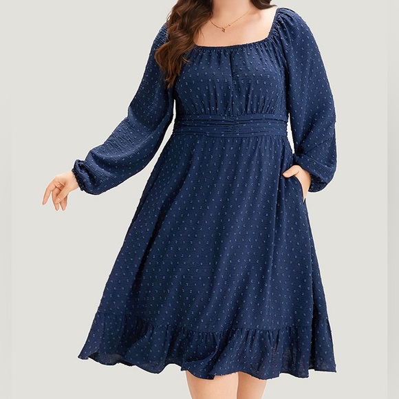 BloomChic Dresses & Skirts - BloomChic Navy Long Sleeve Dress